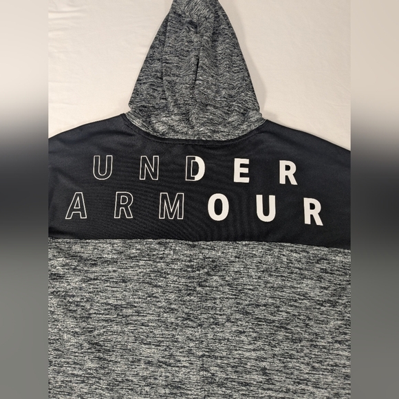 Under Armour Loose Heat Gear Tech Twist Graphic Women's Training Hoodie Size SM - Picture 4 of 9